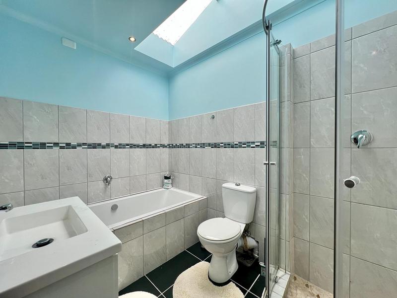 4 Bedroom Property for Sale in Hout Bay Western Cape